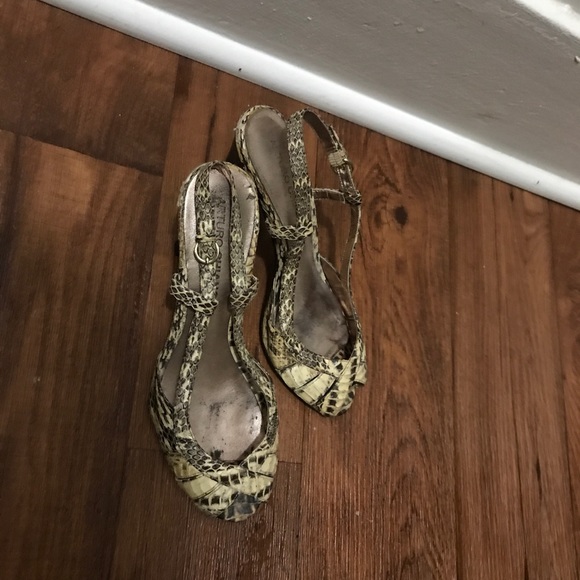 Heels - Picture 2 of 3